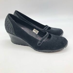 Merrell Petunia Size 8 Black Suede Wedge Mary Jane